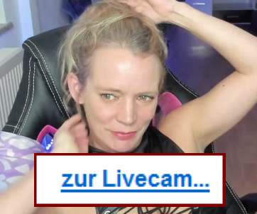 Das deutche Cam-Girl Thedarksideoflive hat einen Vogel.