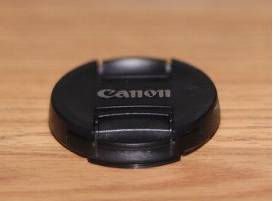 System- und Spiegelreflexkamera sind ein teurer Spaß für das Camgirl.